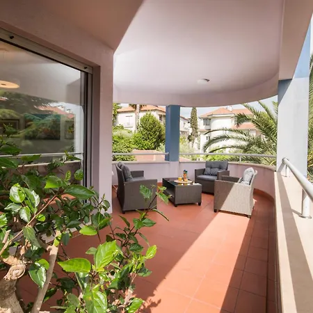 Palm Tree Superior - Specially Designed Three-room - Location Right Next To The And The Center - Beautiful Terrace Apartamento