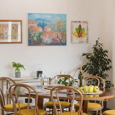 Palm Tree Superior - Specially Designed Three-room - Location Right Next To The And The Center - Beautiful Terrace * Split